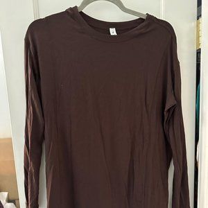 Lululemon Modal Pleated Back Long Sleeve Shirt Size 8